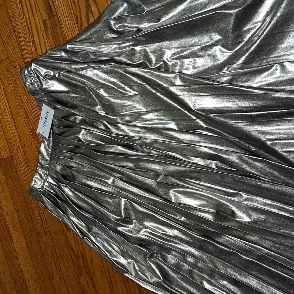 Polyurethane pleated skirt xl silver neon rose